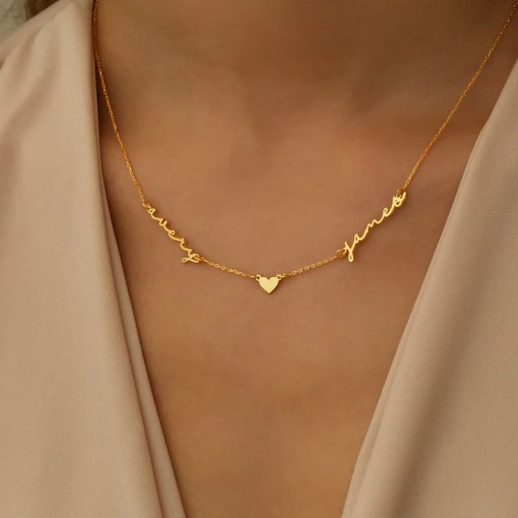 Personalized gold jewellery