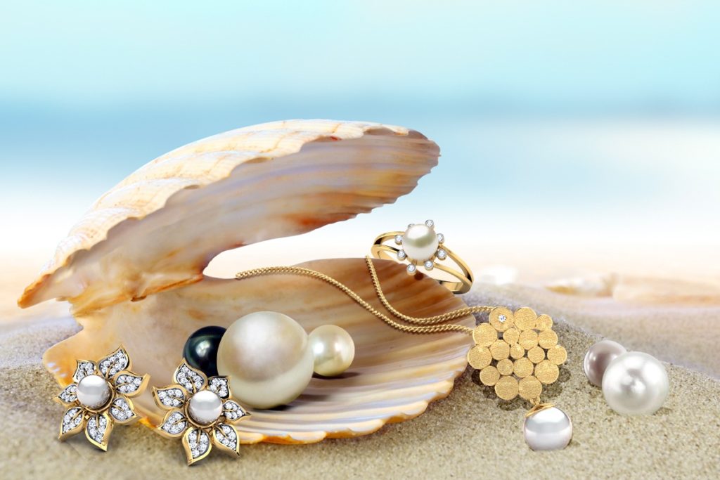 Pearl jewellery
